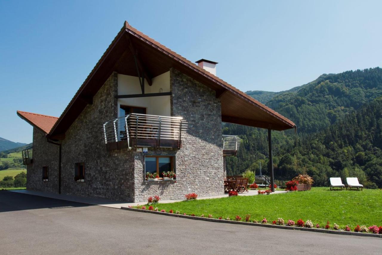 Uzturre - Baskeyrentals Berrobi Bagian luar foto